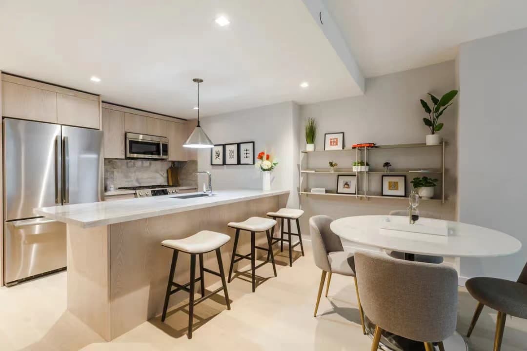 Manhattan Apartment, New York detail 2