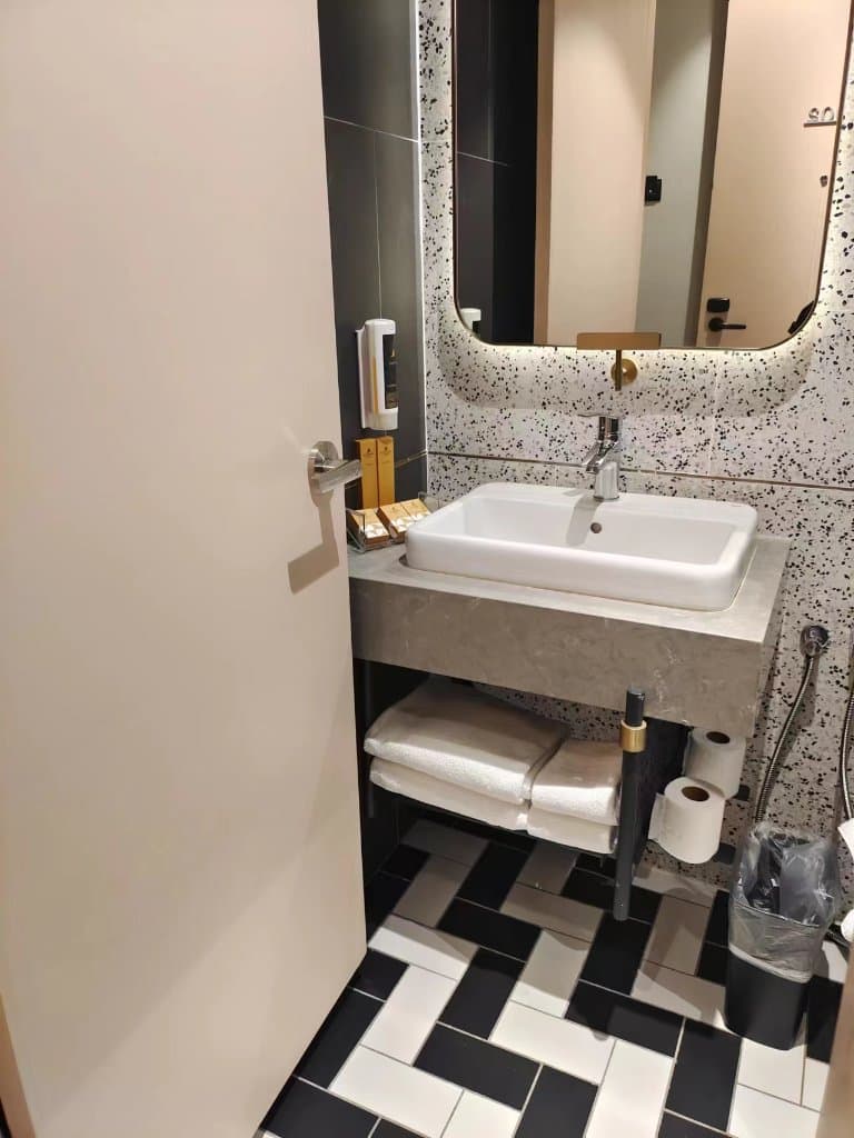 Hotel Project | SLS 2